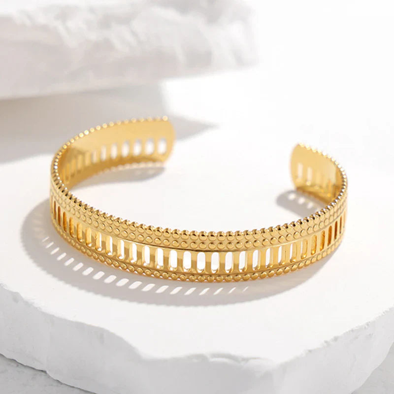 Wristwear