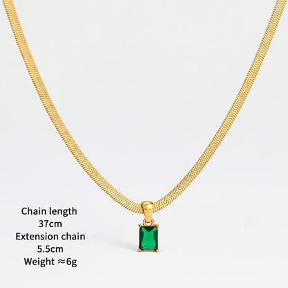Halskette aus Edelstahl mit 18 Karat Vergoldung und grünem Diamanten XR38